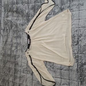 Flowy sleeved cream colored top